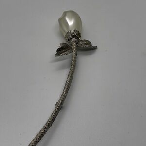 Elegant Vintage Silver Rose Brooch